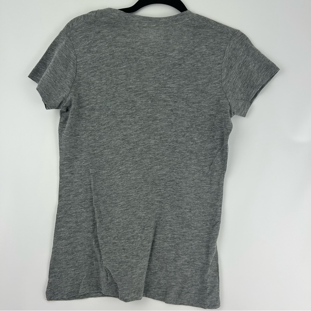 NFL Team Apparel Gray V-Neck Denver Broncos Tee size Large - Picture 4 of 6